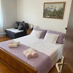 Apartamento Muzic *